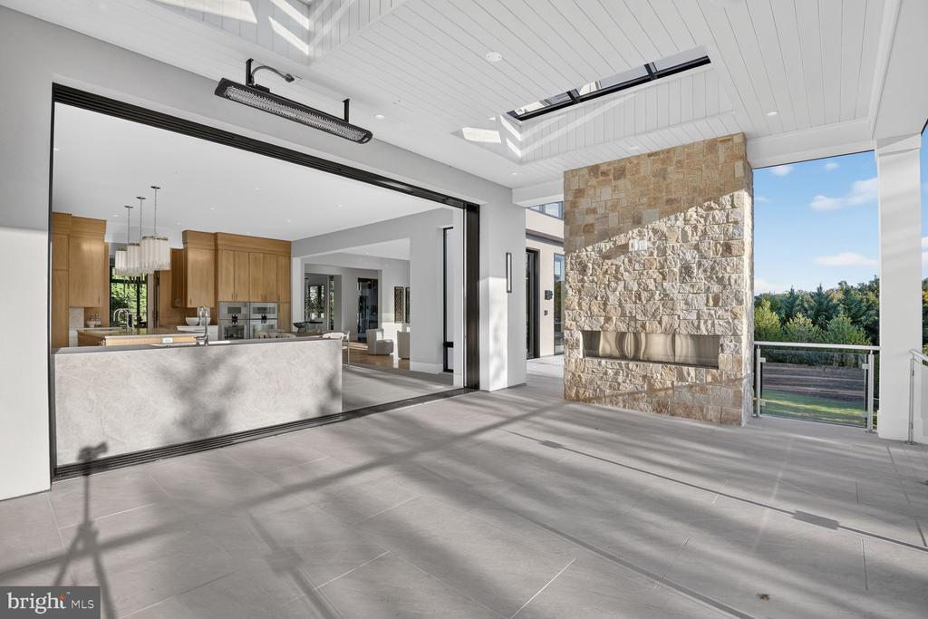 1306 BALLANTRAE COURT