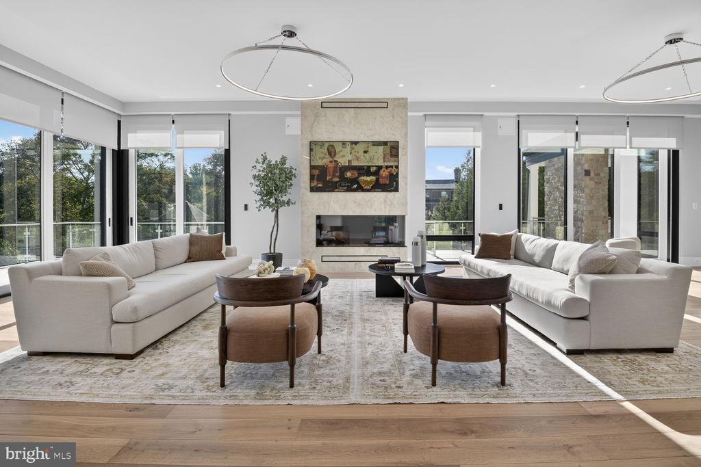 1306 BALLANTRAE COURT