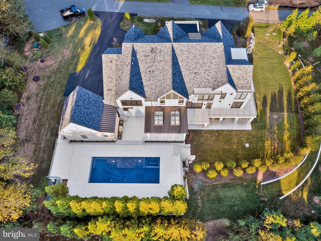 1306 BALLANTRAE COURT