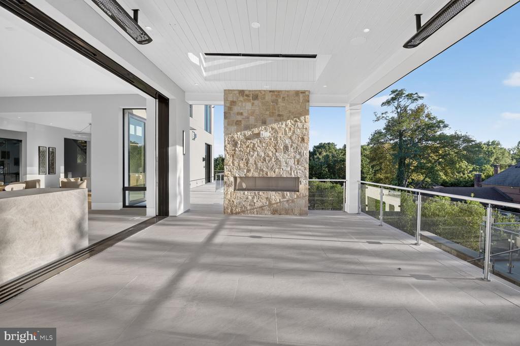 1306 BALLANTRAE COURT