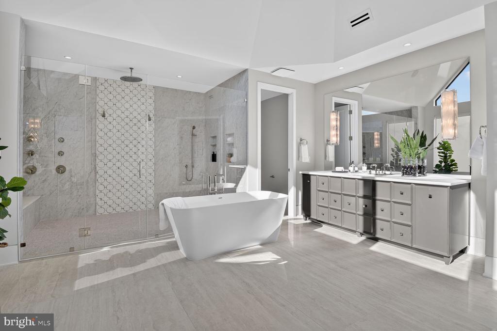 1306 BALLANTRAE COURT