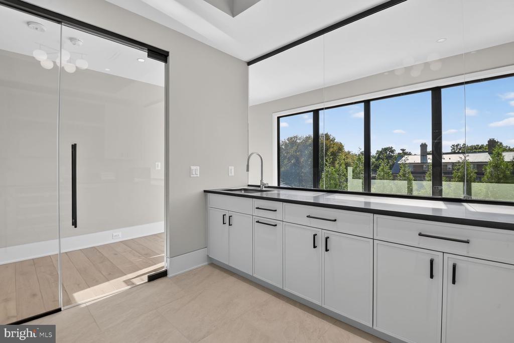 1306 BALLANTRAE COURT