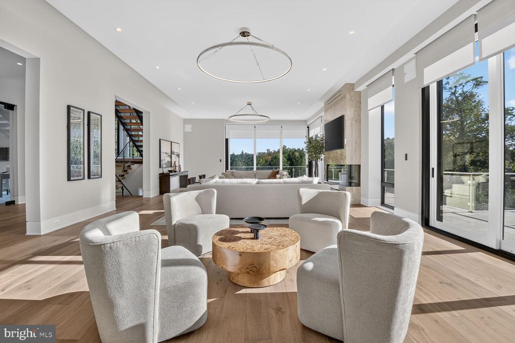1306 BALLANTRAE COURT