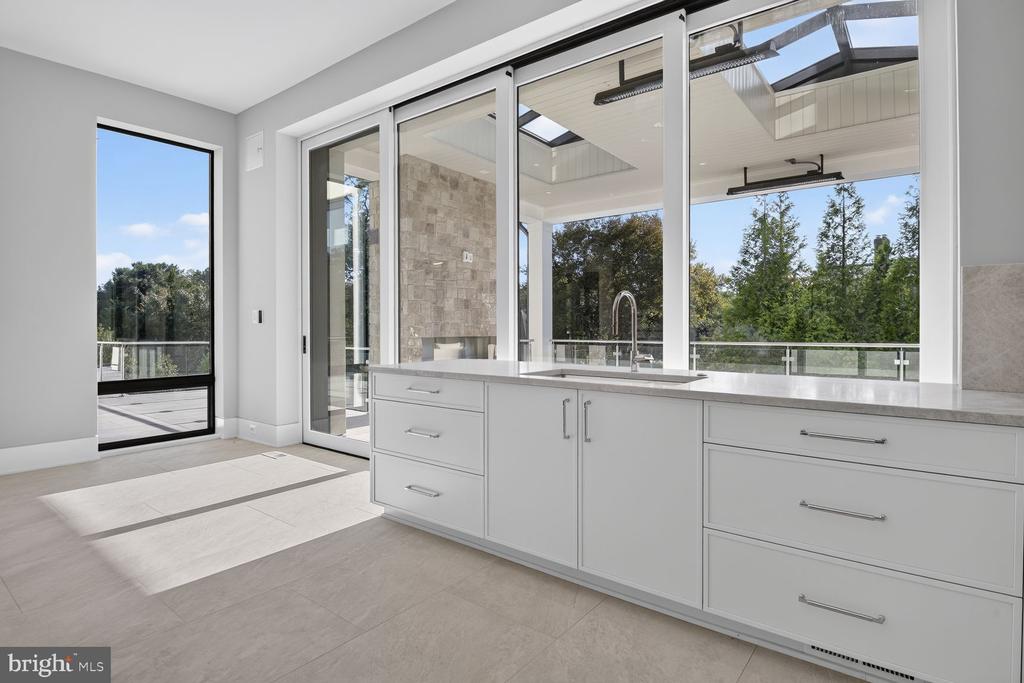 1306 BALLANTRAE COURT