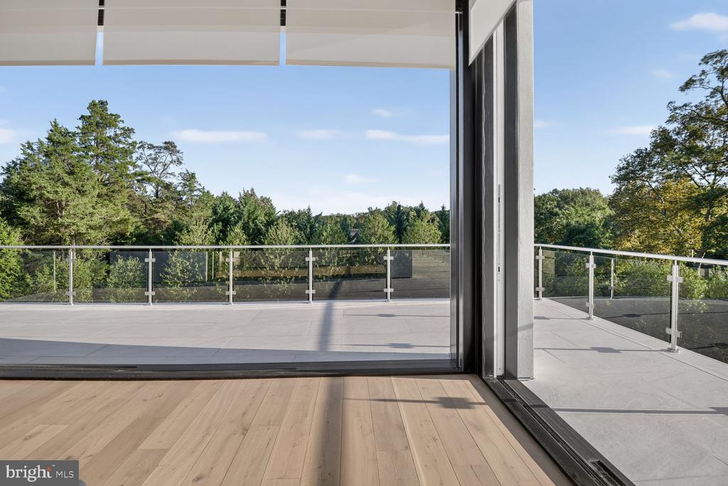 1306 BALLANTRAE COURT