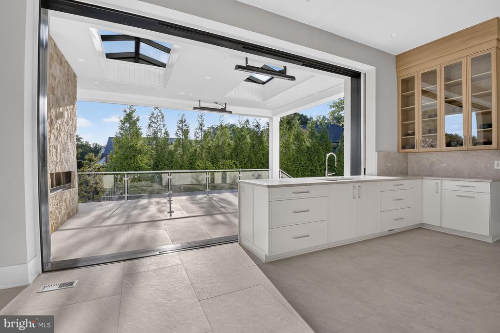 1306 BALLANTRAE COURT