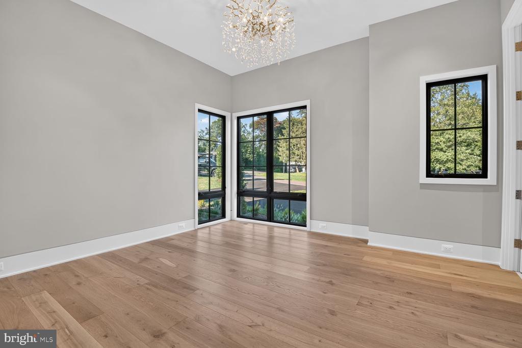 1306 BALLANTRAE COURT