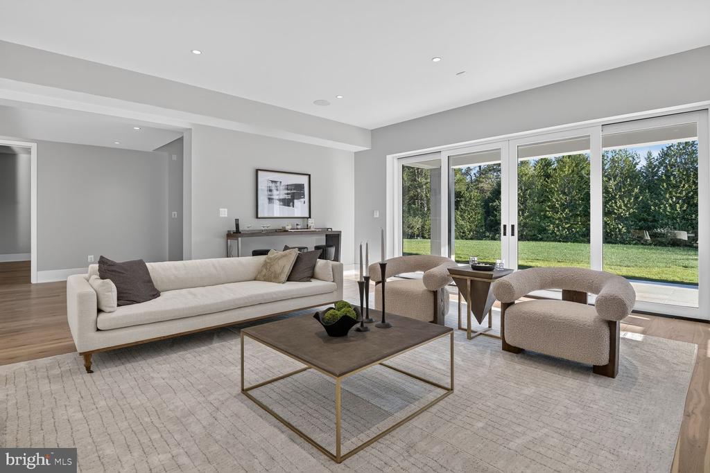 1306 BALLANTRAE COURT