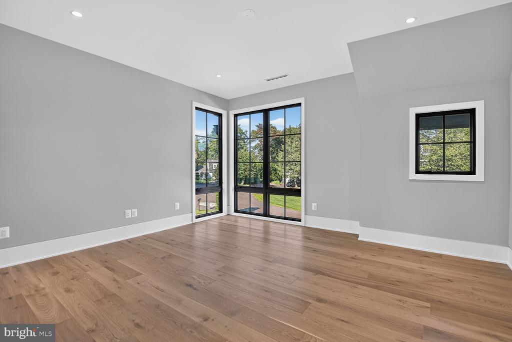 1306 BALLANTRAE COURT