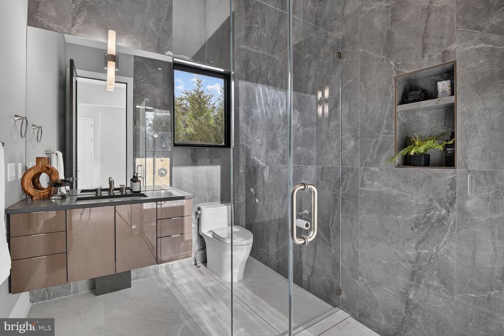 1306 BALLANTRAE COURT
