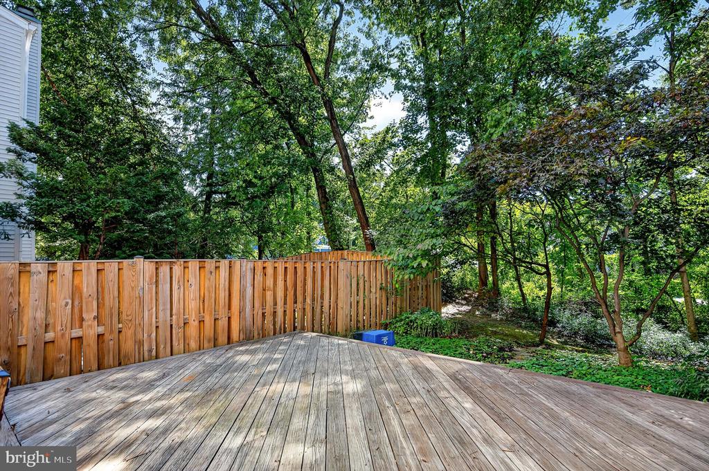 8227 GOLDSTREAM COURT