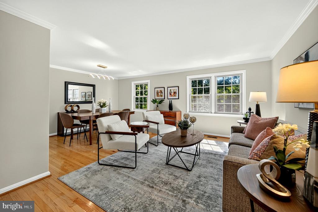 8227 GOLDSTREAM COURT