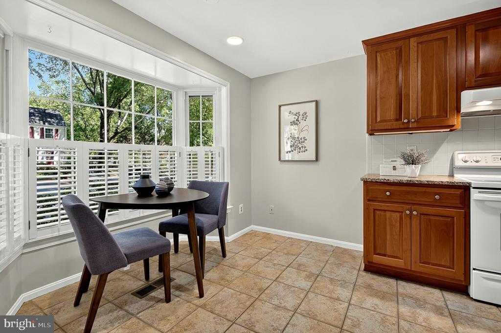 8227 GOLDSTREAM COURT