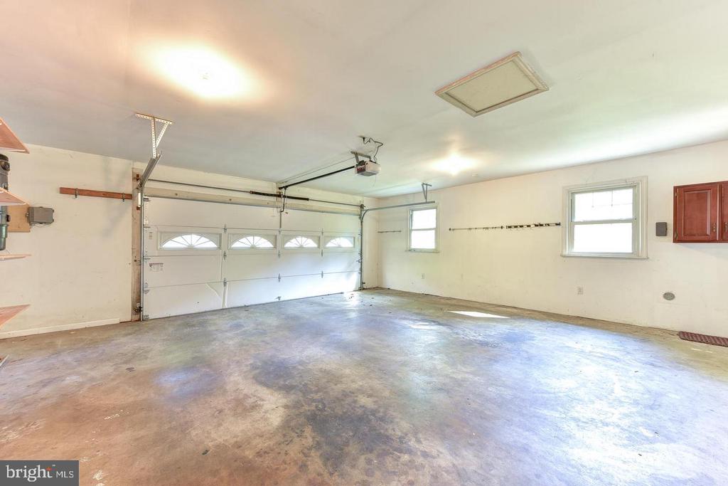 7326 OLD DOMINION DRIVE