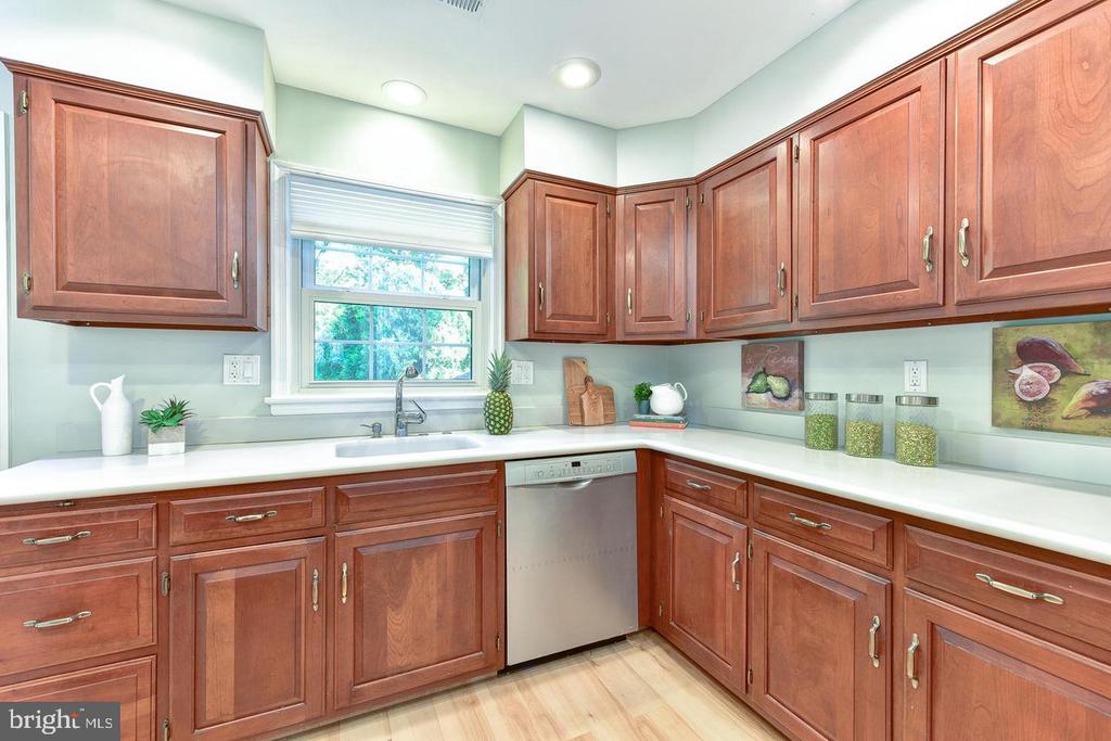 7326 OLD DOMINION DRIVE