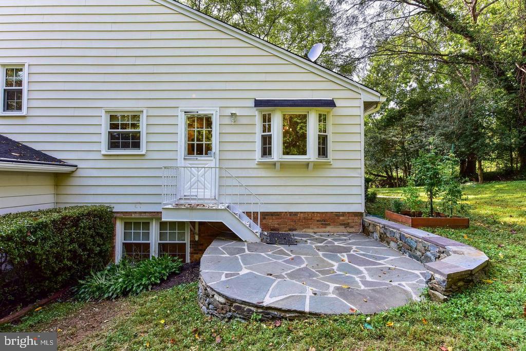 7326 OLD DOMINION DRIVE