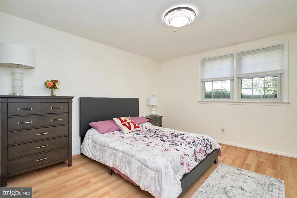 7326 OLD DOMINION DRIVE