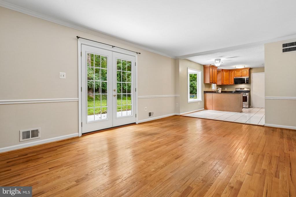 9612 WHITECEDAR COURT