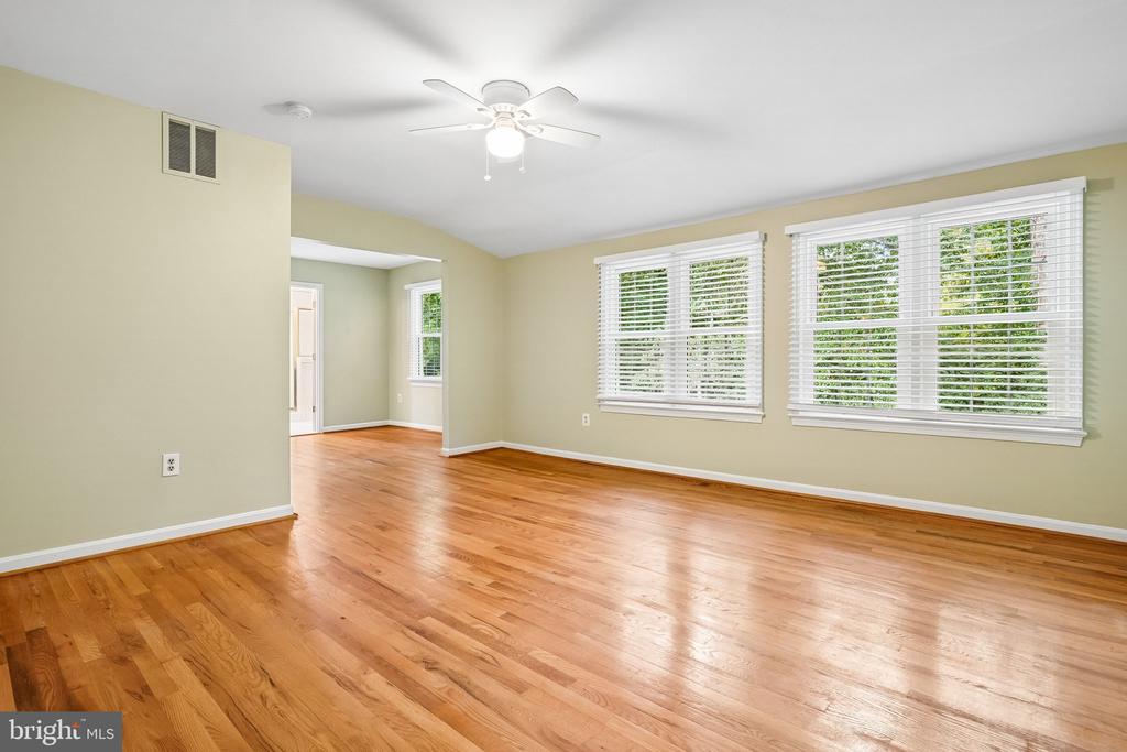 9612 WHITECEDAR COURT