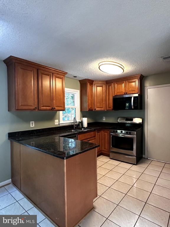 9612 WHITECEDAR COURT