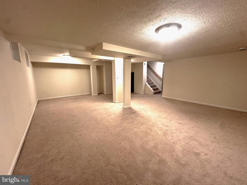 9612 WHITECEDAR COURT