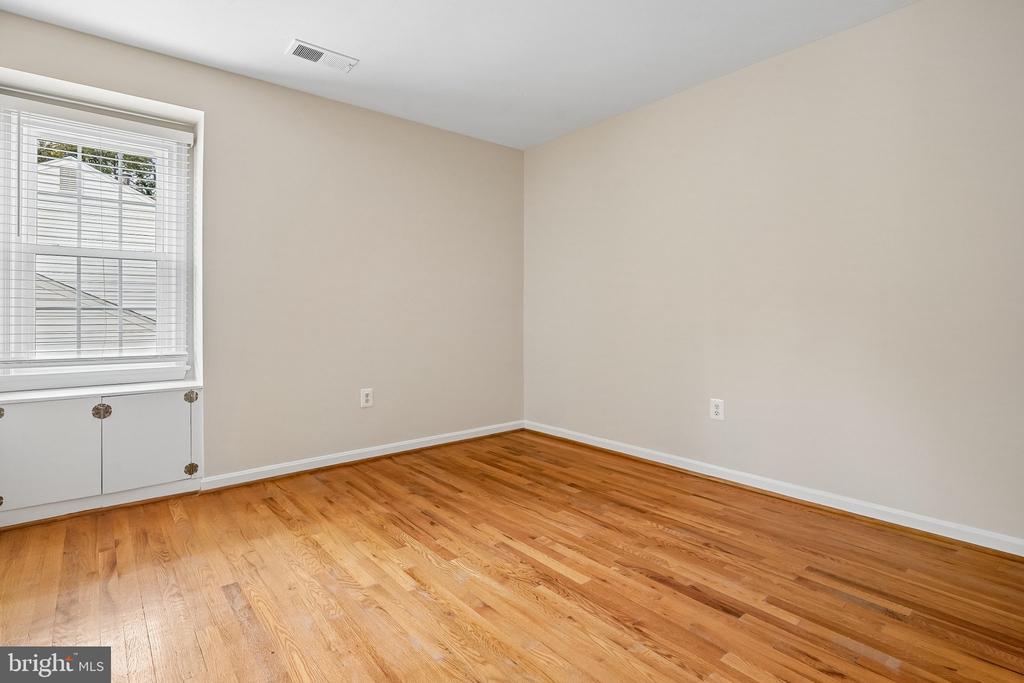 9612 WHITECEDAR COURT