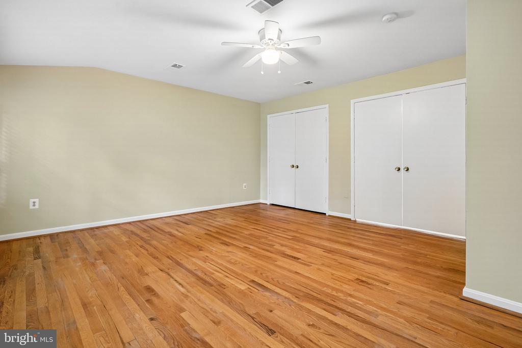9612 WHITECEDAR COURT
