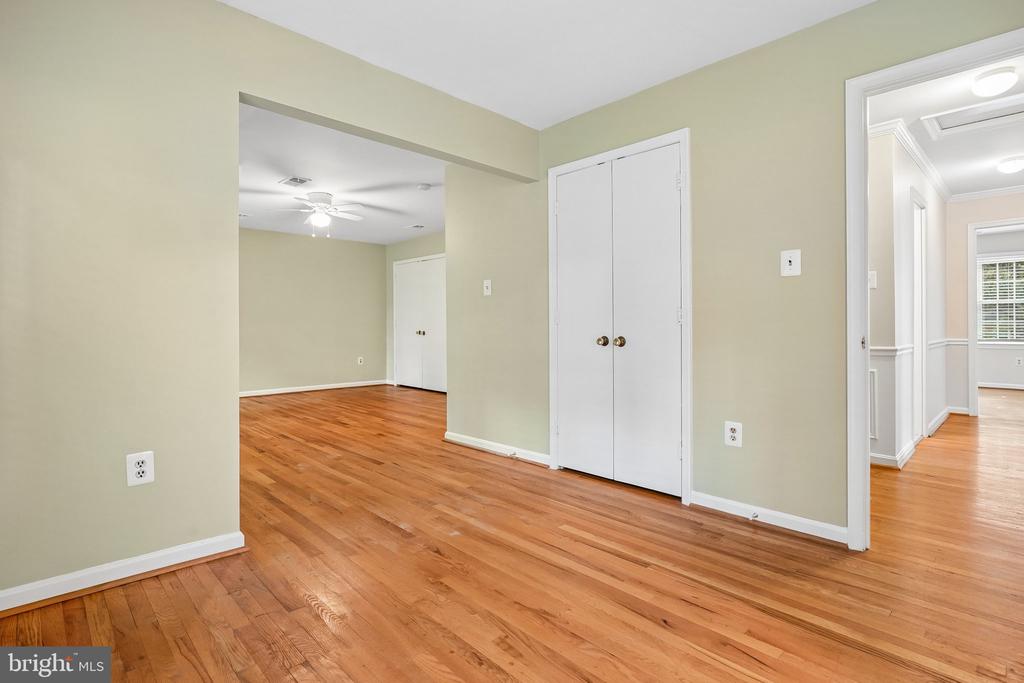 9612 WHITECEDAR COURT