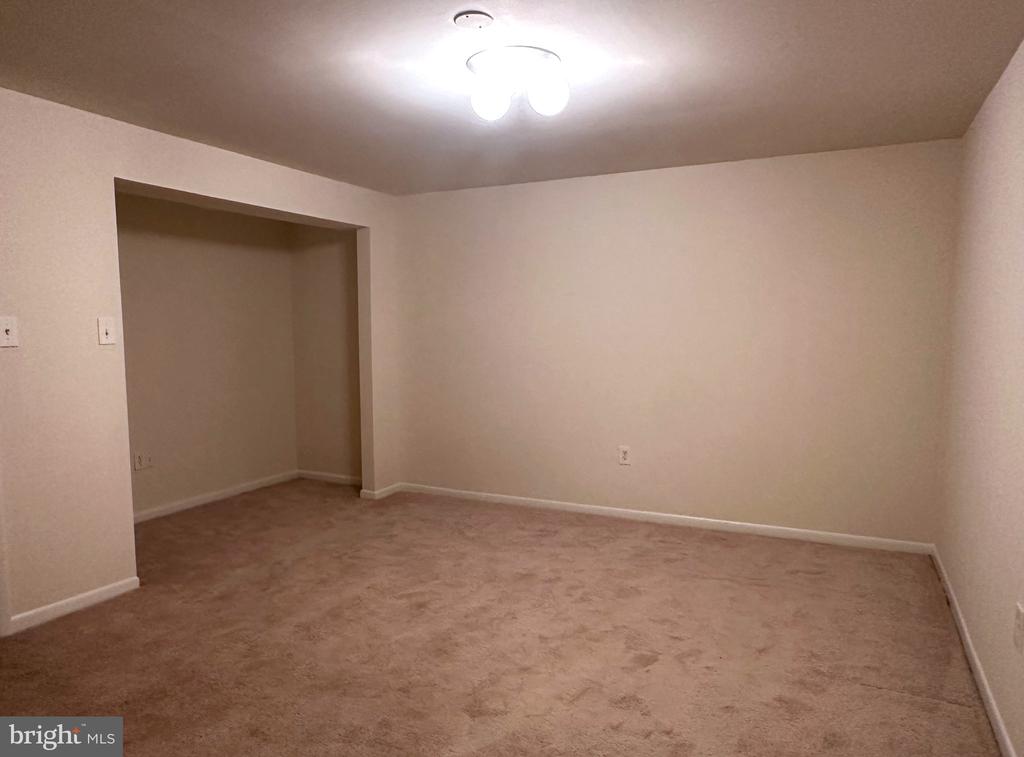 9612 WHITECEDAR COURT