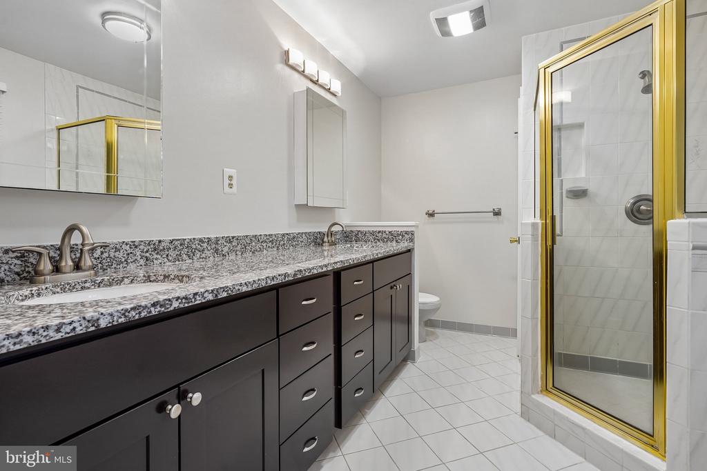 9612 WHITECEDAR COURT