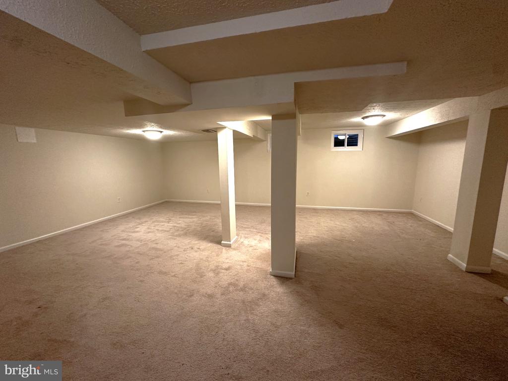 9612 WHITECEDAR COURT