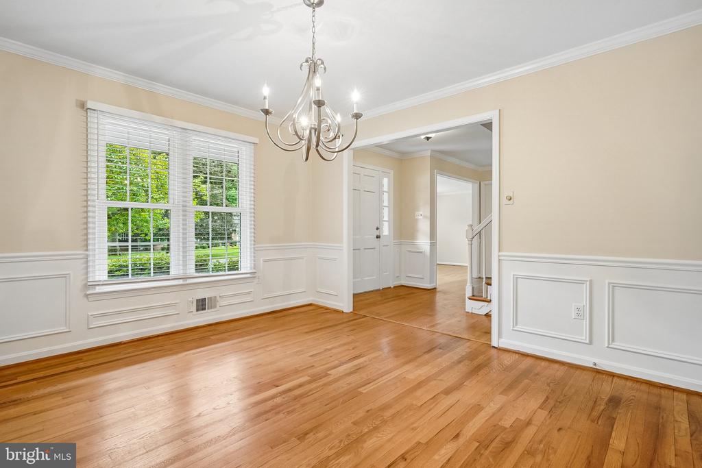 9612 WHITECEDAR COURT
