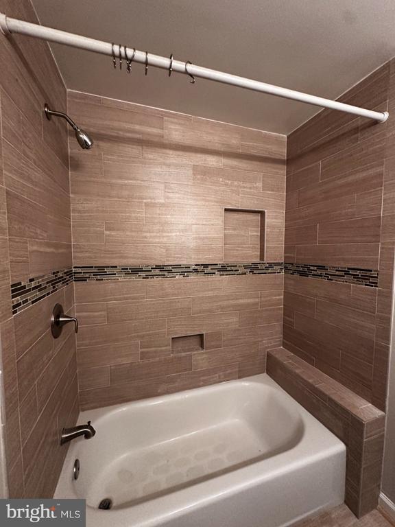 9612 WHITECEDAR COURT