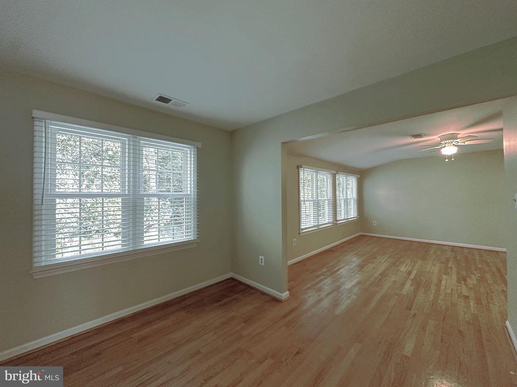 9612 WHITECEDAR COURT