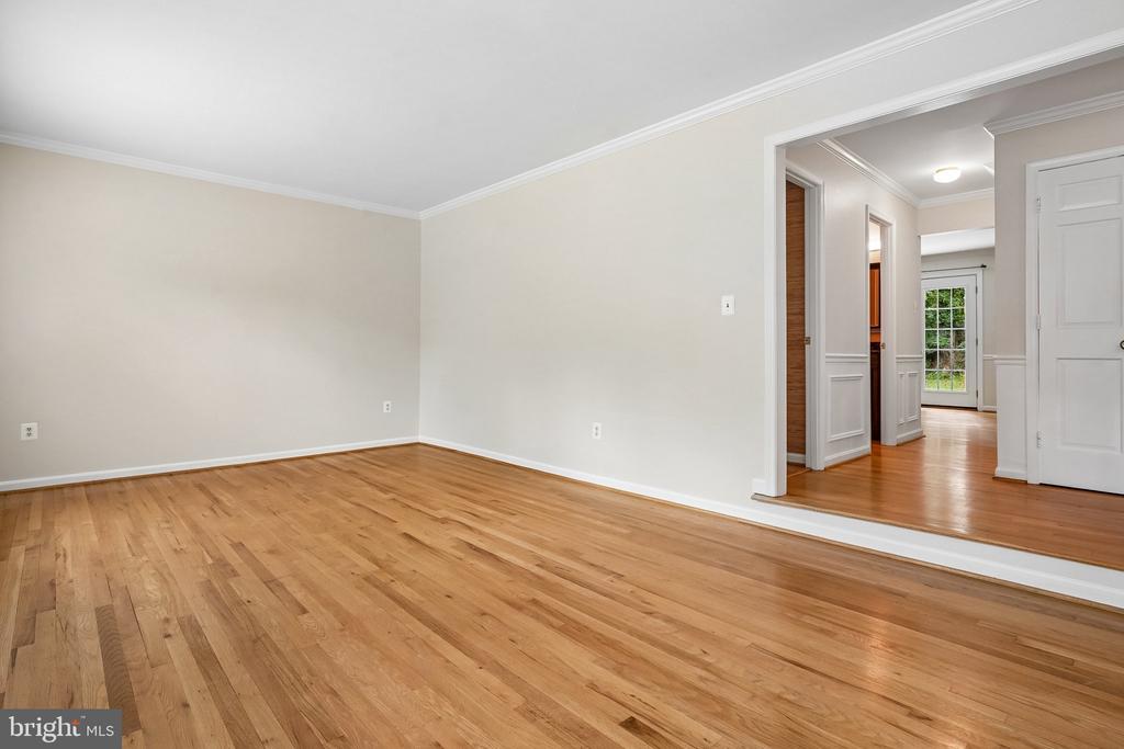 9612 WHITECEDAR COURT