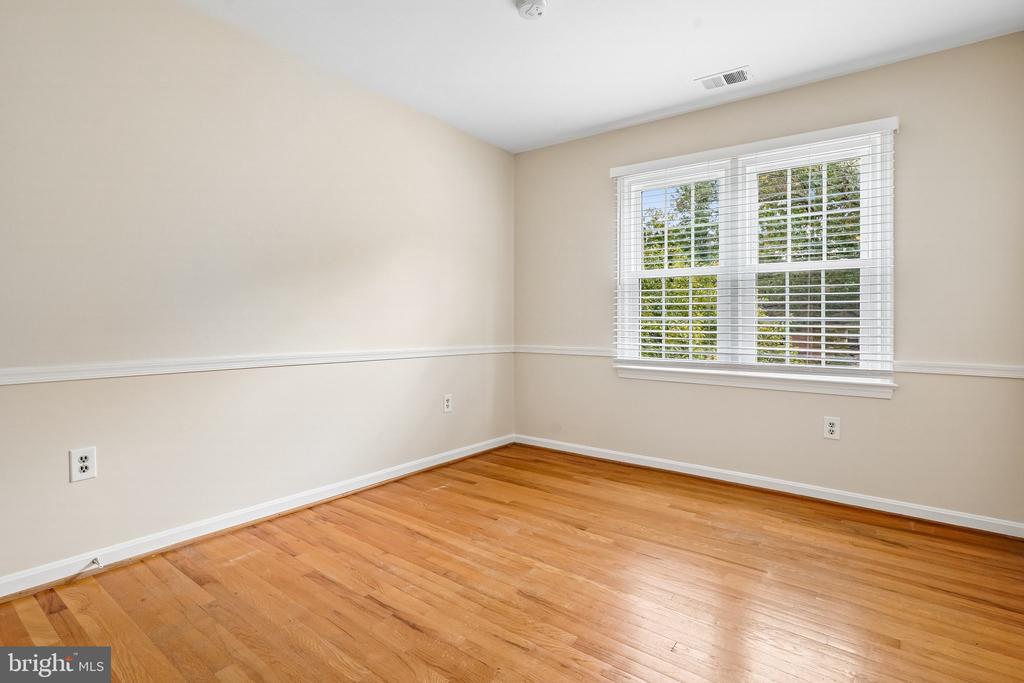 9612 WHITECEDAR COURT