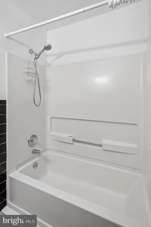 6540 10TH STREET Unit: B2