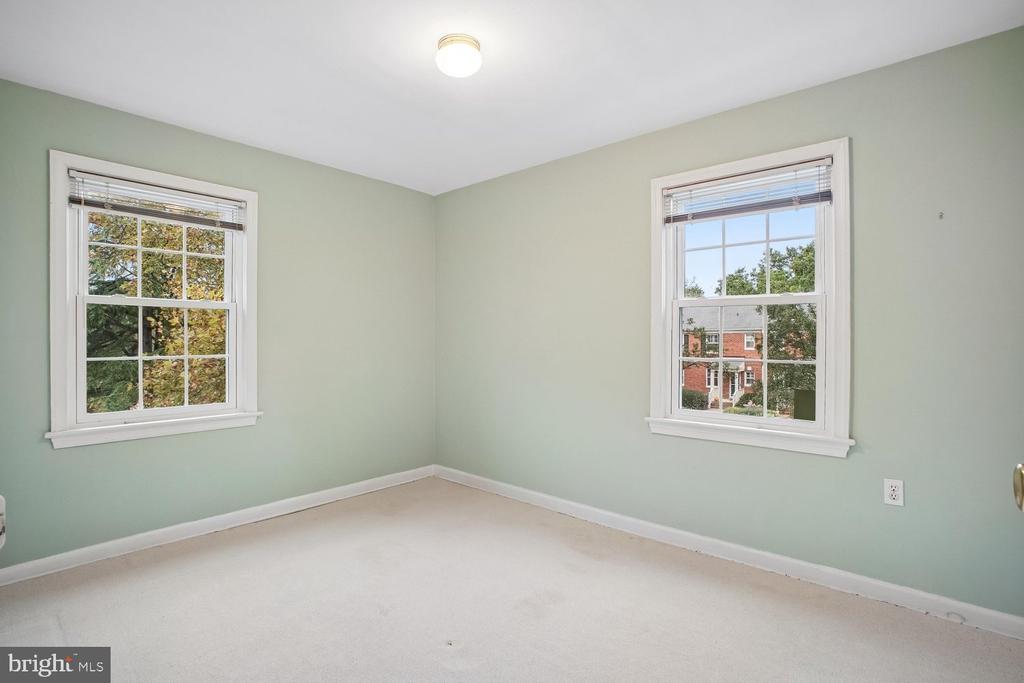 6540 10TH STREET Unit: B2