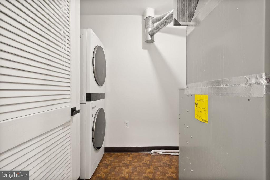 7256 GLEN HOLLOW COURT Unit: 2