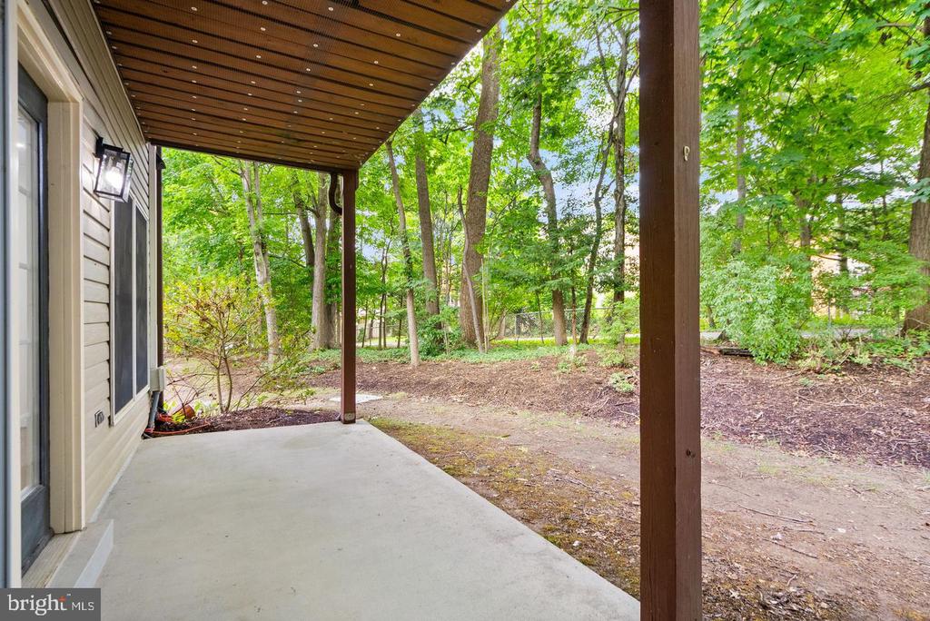 7256 GLEN HOLLOW COURT Unit: 2