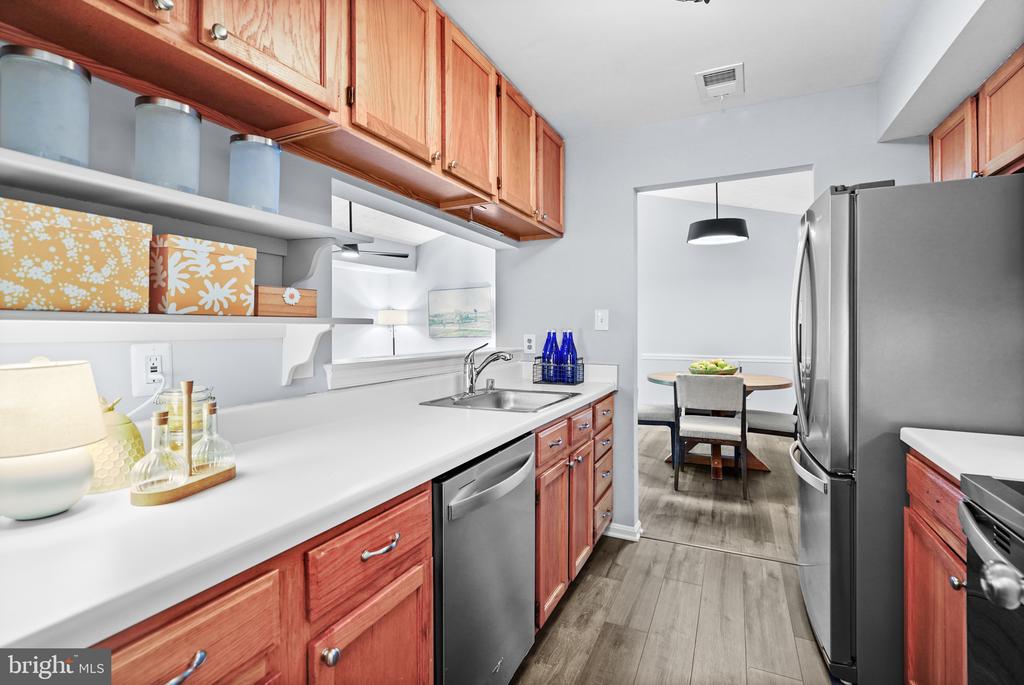 8616 SHADWELL DRIVE Unit: 72