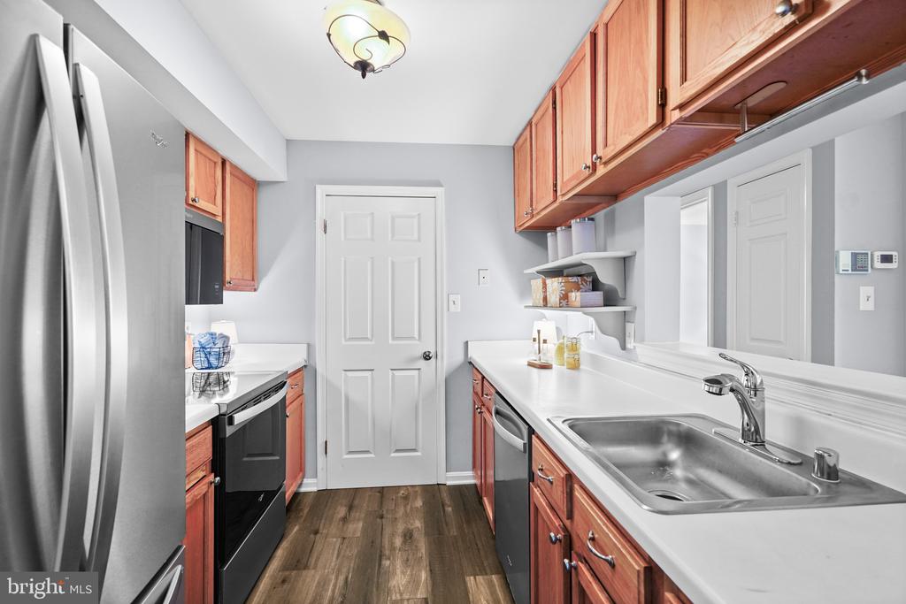 8616 SHADWELL DRIVE Unit: 72