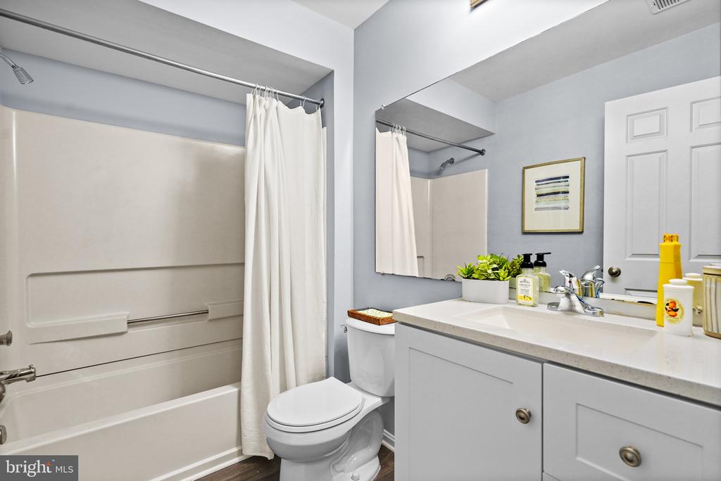 8616 SHADWELL DRIVE Unit: 72