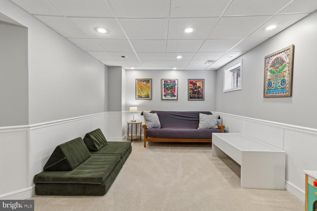 2323 HARLEYFORD COURT