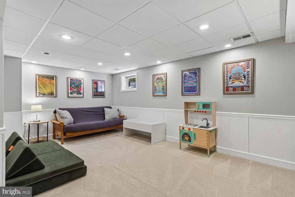 2323 HARLEYFORD COURT