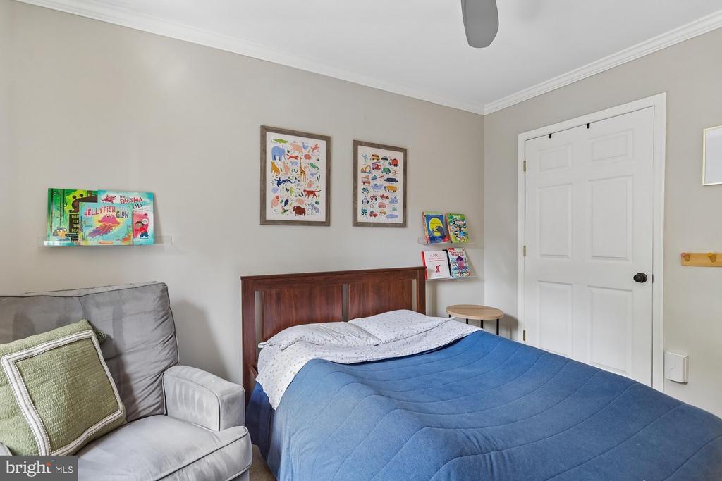 2323 HARLEYFORD COURT