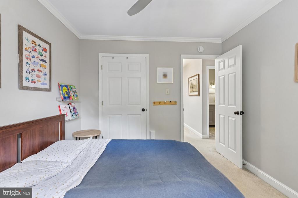 2323 HARLEYFORD COURT