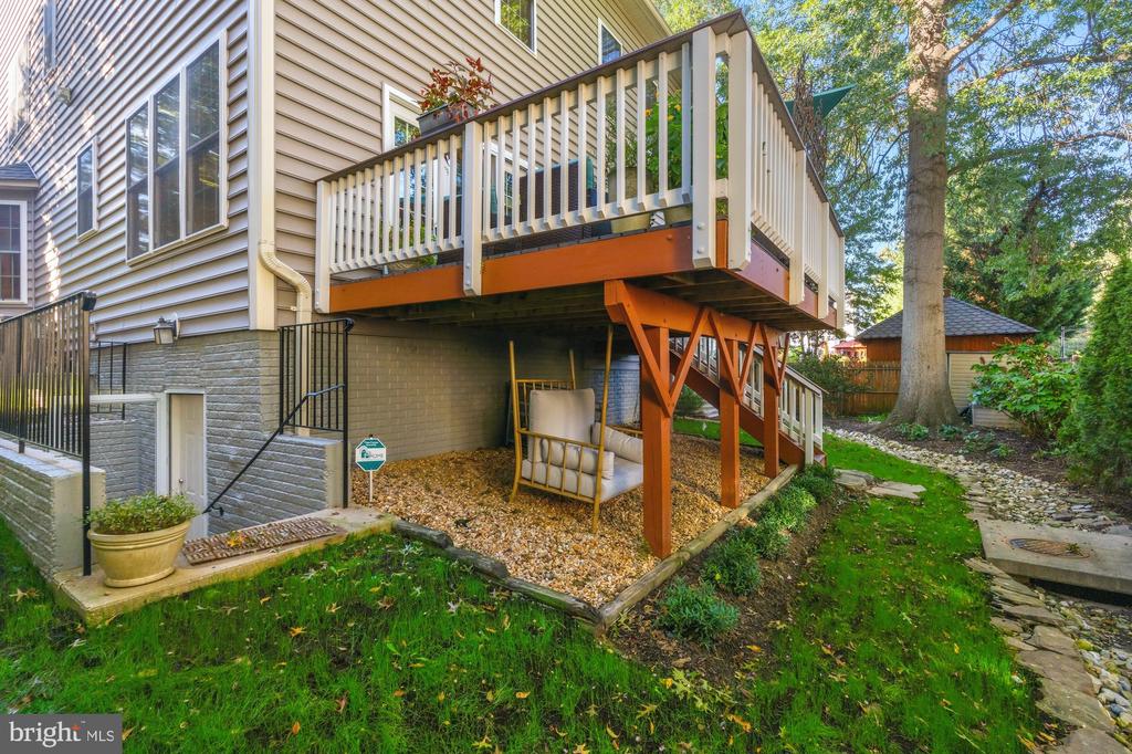 8115 YORKTOWN DRIVE