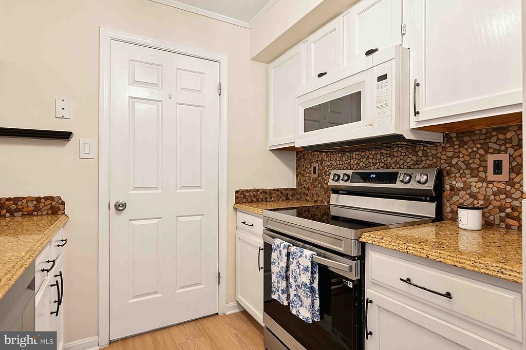 5704 SHADWELL COURT Unit: 95