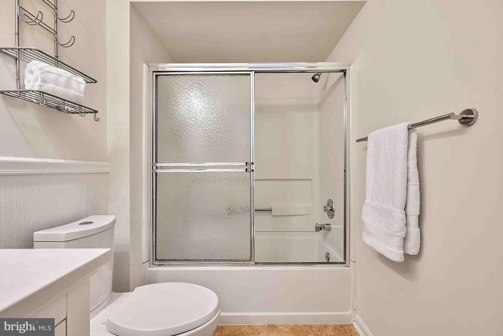 5704 SHADWELL COURT Unit: 95